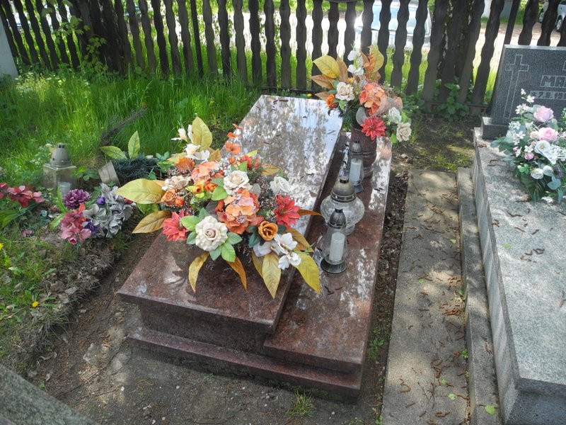 Grób Karolina Czerny