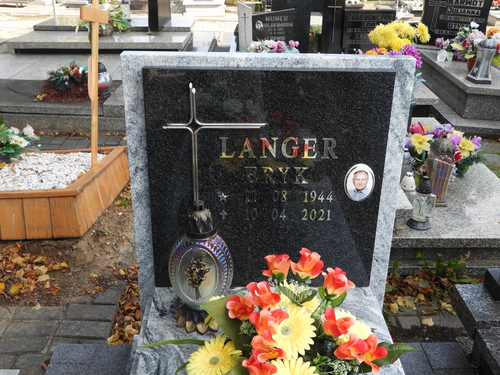 Eryk Langer 1944 Rybnik Niedobczyce - Grobonet - Wyszukiwarka osób pochowanych