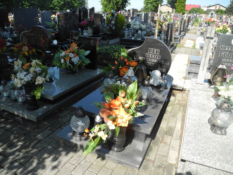 Monika Rek 1928 Rybnik Niedobczyce - Grobonet - Wyszukiwarka osób pochowanych